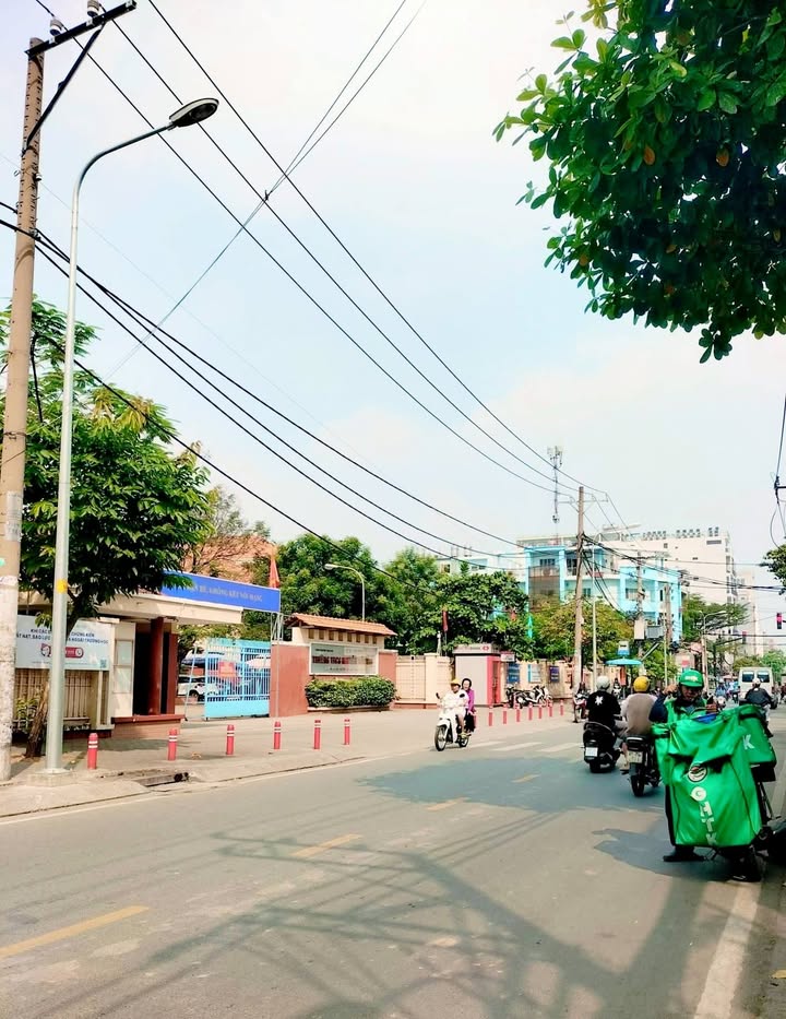 Nhà 2 tầng tại Quận 7, 613m² giá 5 tỷ - Cơ hội đầu tư hấp dẫn!