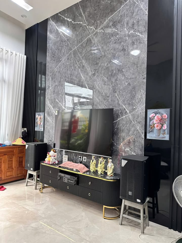 Nhà 3 tầng tại Yết Kiêu, 64m² giá 5.6 tỷ - Chính chủ, ô tô đỗ tận nhà!