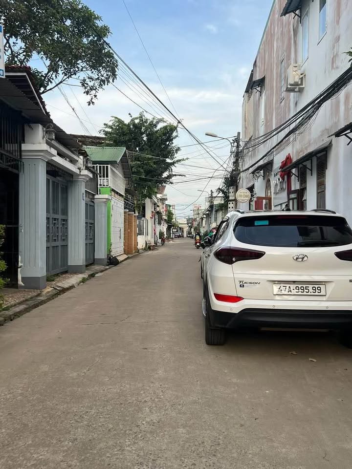 Nhà hẻm xe hơi Nguyễn Tất Thành 180m² giá 7.2 tỷ - Đầu tư sinh lời!