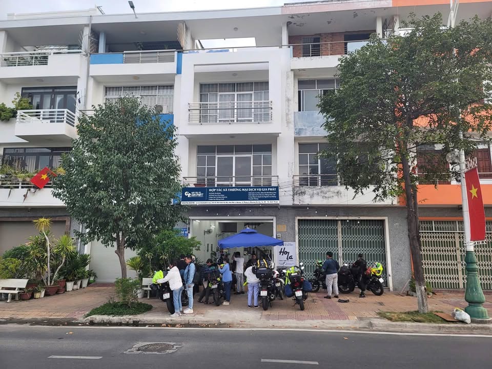 Nhà nguyên căn 4 tầng 7 phòng tại Phan Rang-Tháp Chàm giá chỉ 10 triệu - Cơ hội thuê tuyệt vời!