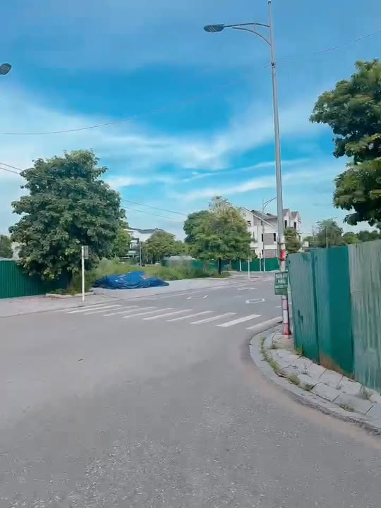 Đất dự án Khu đô thị Việt Séc 180m² giá 9 tỷ - Sổ đỏ chính chủ!