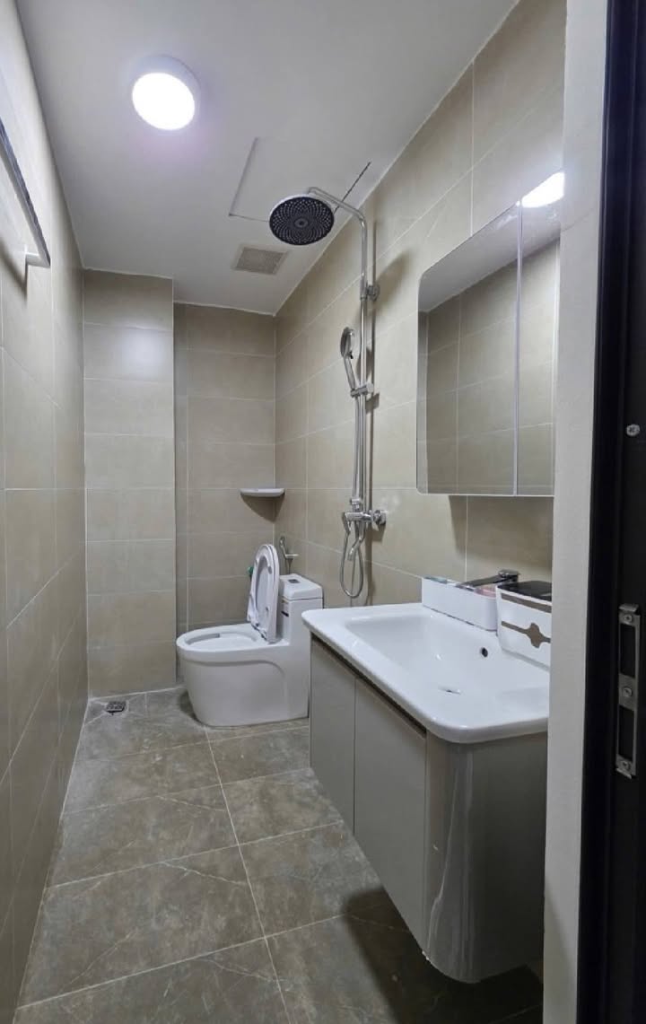 Nhà đẹp phố Bế Văn Đàn, quận Hà Đông, 50m² giá 12 tỷ - Ô tô đỗ cửa, thiết kế hiện đại!