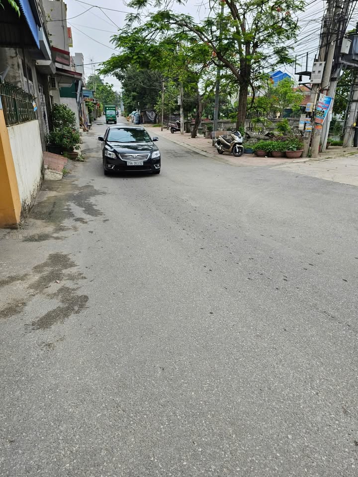 Lô đất Yên Nghĩa 32m² giá 2 tỷ - Sổ đỏ trao tay, xây nhà ngay!