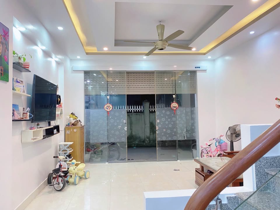 Nhà 3 tầng tại trung tâm thị trấn An Dương 46m² giá thỏa thuận - Ô tô vào tận cửa!
