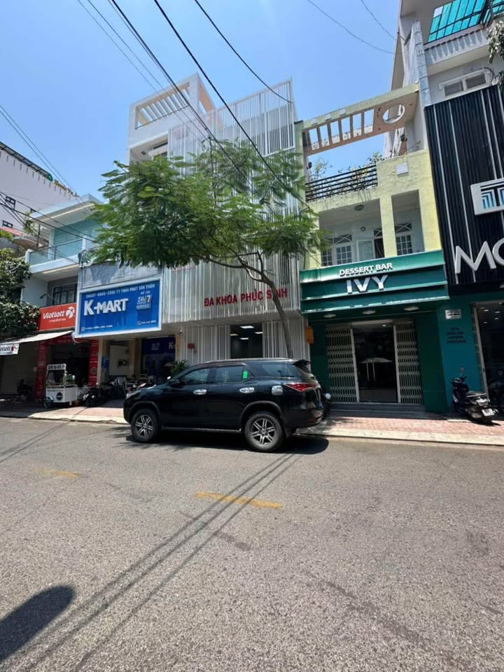 Nhà 3 tầng đường Bạch Đằng, Nha Trang 80.6m² giá 20 tỷ - Dòng tiền ổn định