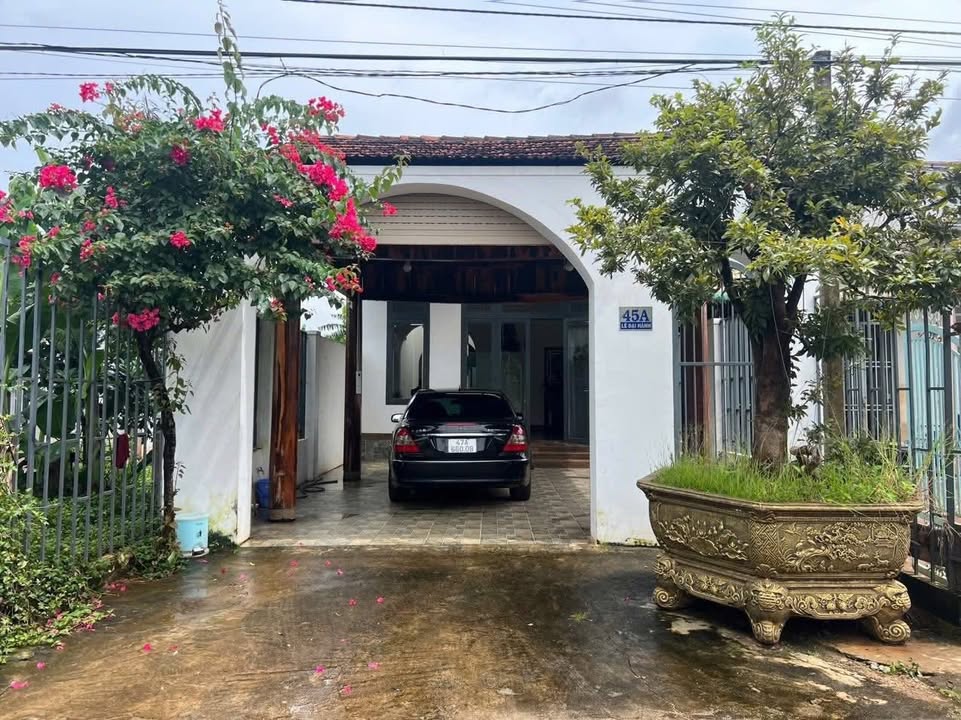 Nhà đường Lê Đại Hành, Phường Thành Công, 228m² giá 3.3 tỷ - Sẵn sàng vào ở ngay!