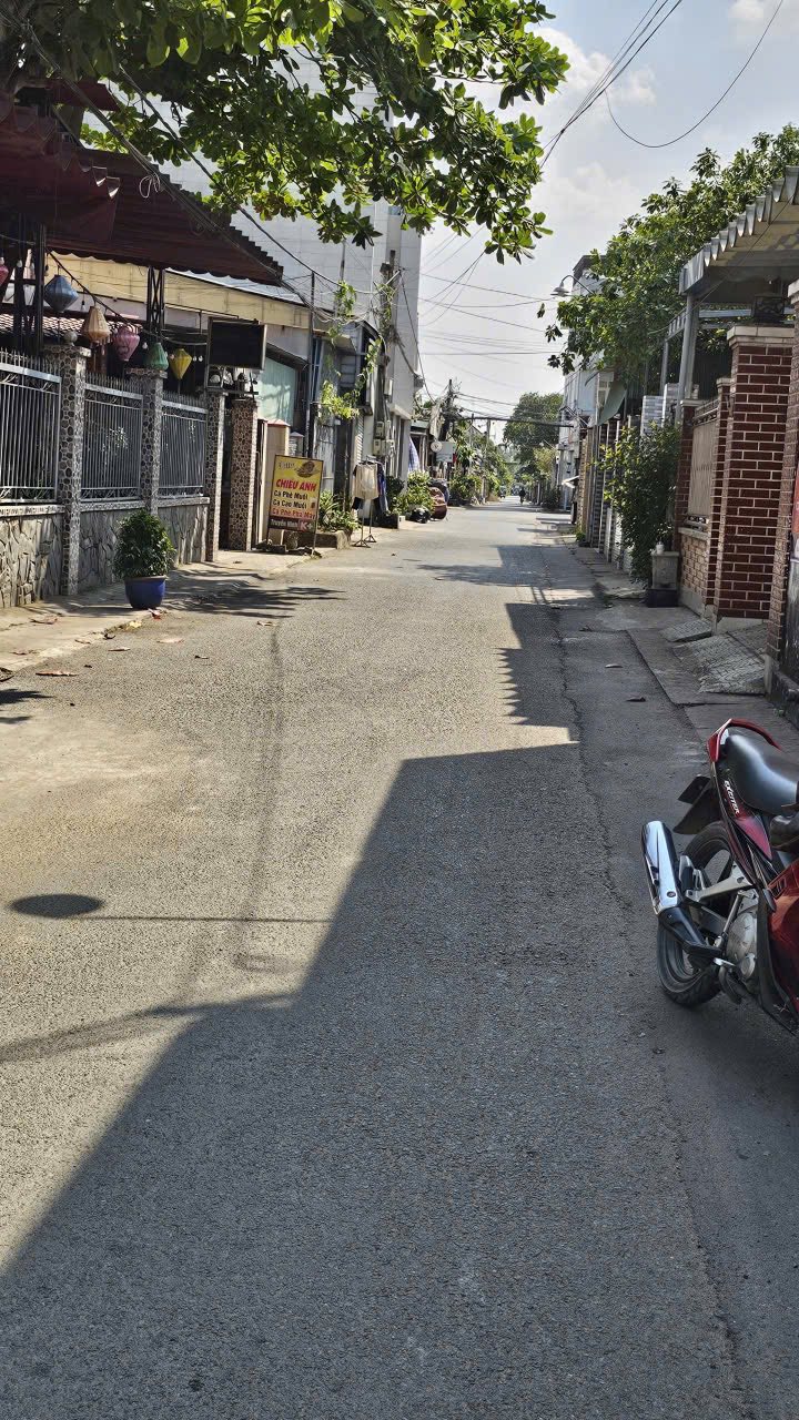 Đất nền sổ đỏ tại xã Quảng Tiến 243m² giá 3.6 tỷ - Cơ hội đầu tư tuyệt vời!