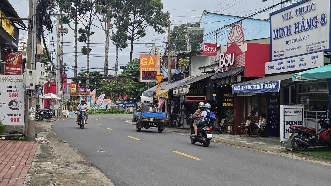 FrontHouse mặt tiền chợ Lý Văn Sâm – Tam Hiệp 116m² giá 7.3 tỷ - Đầu tư sinh lời tuyệt vời!