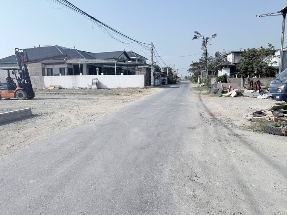 FrontHouse Đường 26/3, TP Vinh 82m² giá 3.16 tỷ - Vị trí đẹp tiềm năng kinh doanh!