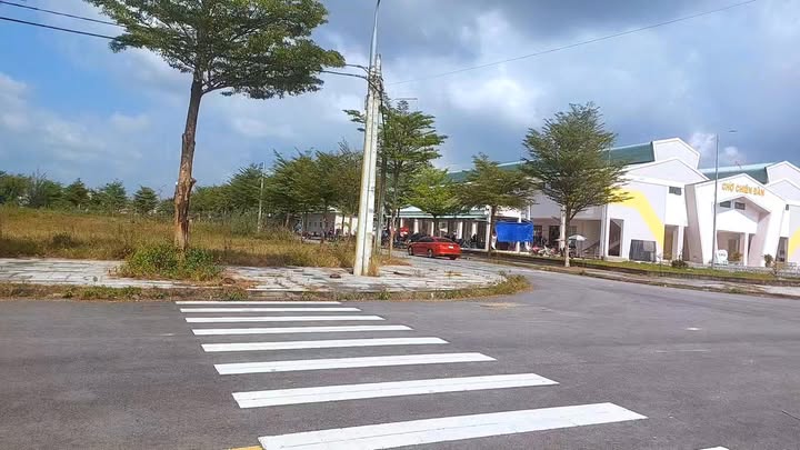 Đất nền Huyện Điện Bàn 120m² giá 2 tỷ - Sổ đỏ chính chủ ngay trung tâm!