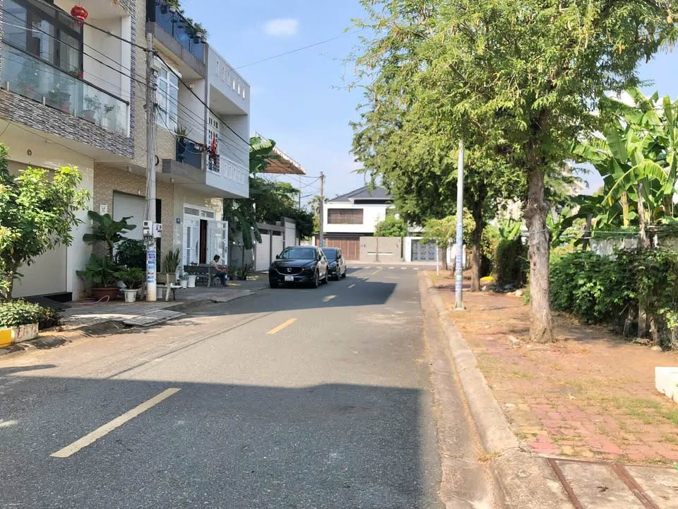 Đất mặt tiền đường Nguyễn Siêu, khu Triều Phát, 95m² chỉ 3.2 tỷ - Sổ hồng chính chủ!