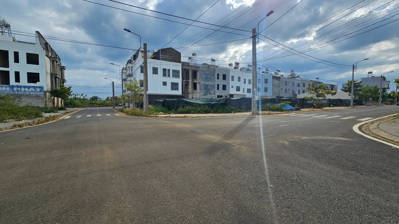 Đất nền Dãy 4 Nam Phương City, Bảo Lộc 312m² giá 7.6 tỷ - Cơ hội đầu tư tuyệt vời!