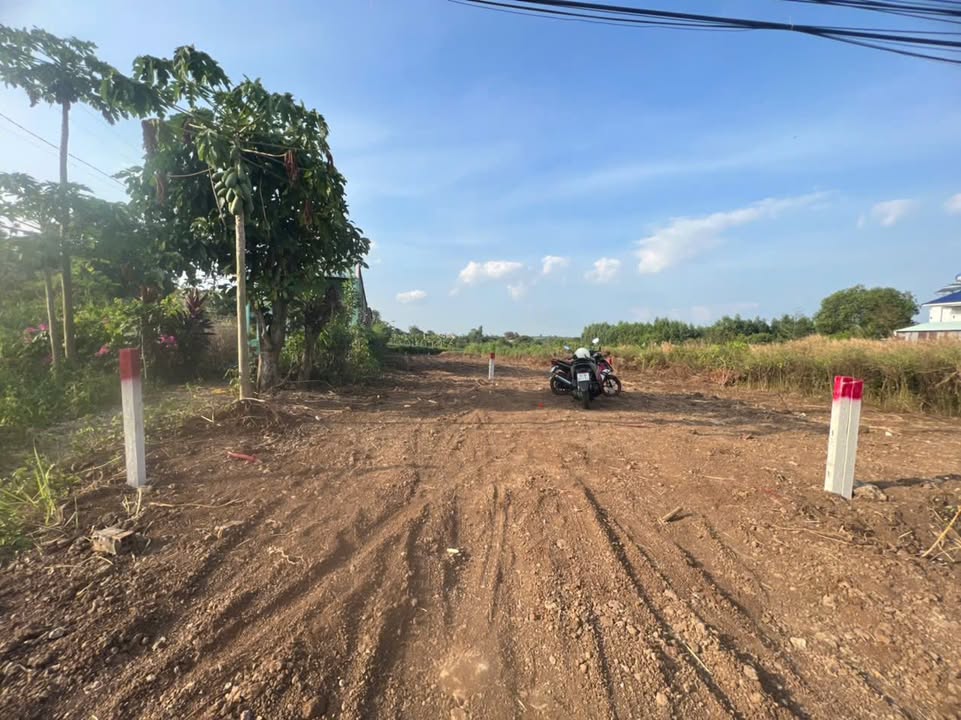 Đất nền 405m² tại Ấp 4, Xã Sông Ray, 1.5 tỷ - Cơ hội đầu tư tuyệt vời!