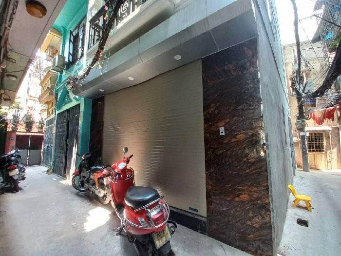 Nhà Định Công Lô Góc 48m² giá 5 tỷ - Nhà mới, ngõ rộng 3m!