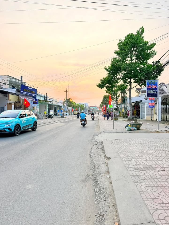 Nhà mặt tiền đường Hùng Vương, phường Hòa Thuận, 101m² giá 3 tỷ - Đầu tư sinh lời ngay!