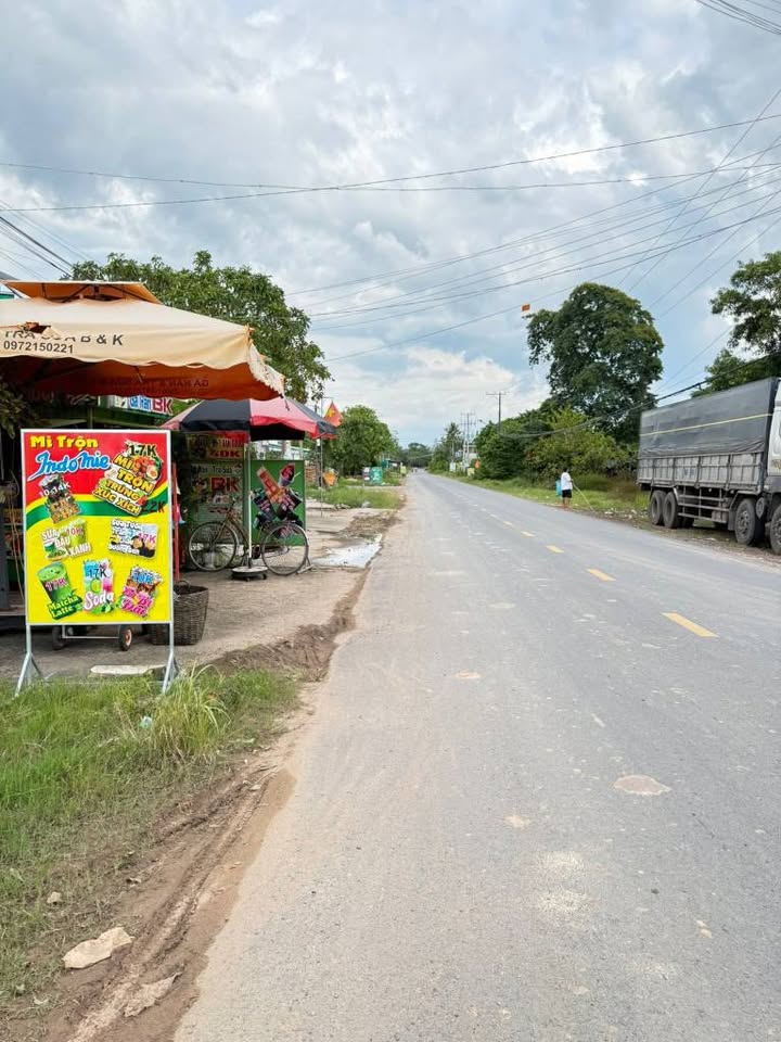 Đất thổ cư mặt tiền Nguyễn Văn Cừ, Tây Ninh 215m² giá 1.3 tỷ - Kinh doanh thuận lợi!