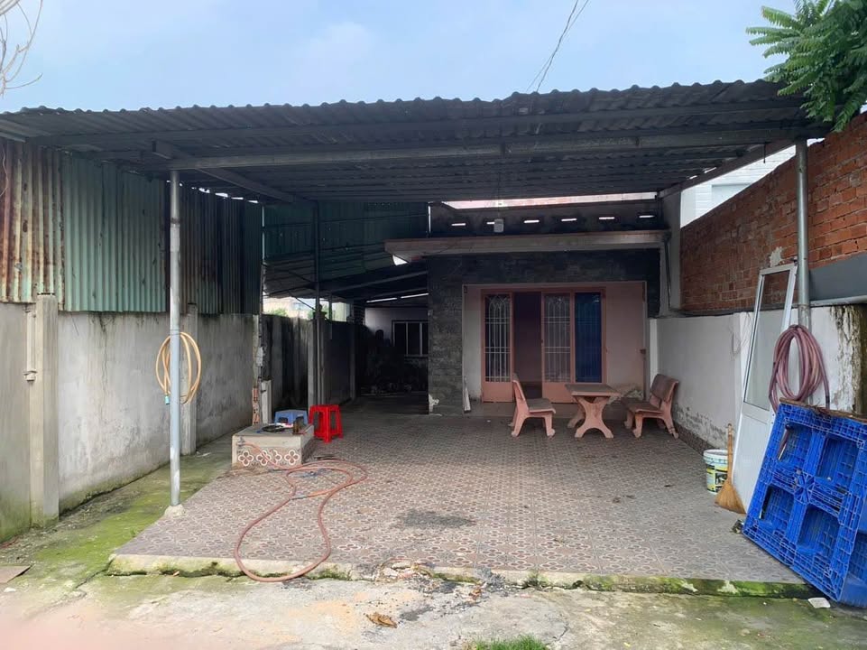 Nhà riêng Tân Hiệp, Hóc Môn 300m² giá 2.8 tỷ - Sổ đỏ chính chủ!