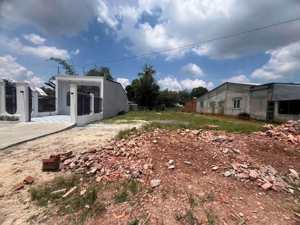 Đất thổ cư hẻm 22 Trần Phú, Long Hoa, 128m² giá 490 triệu - Sổ hồng chính chủ!