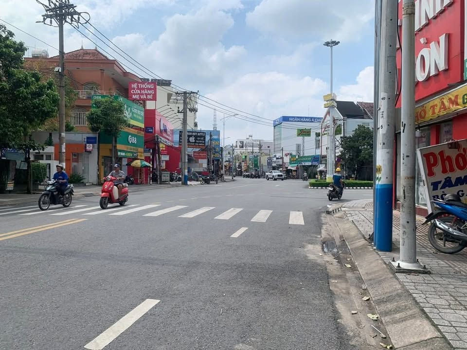 Đất Lái Thiêu 136m² giá 2 tỷ - Đường xe ba gác, chính chủ bán gấp!