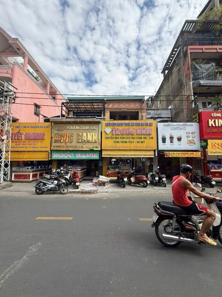 Nhà mặt tiền đường Nguyễn Hữu Cầu, quận 1, 191m² - Cơ hội đầu tư vàng