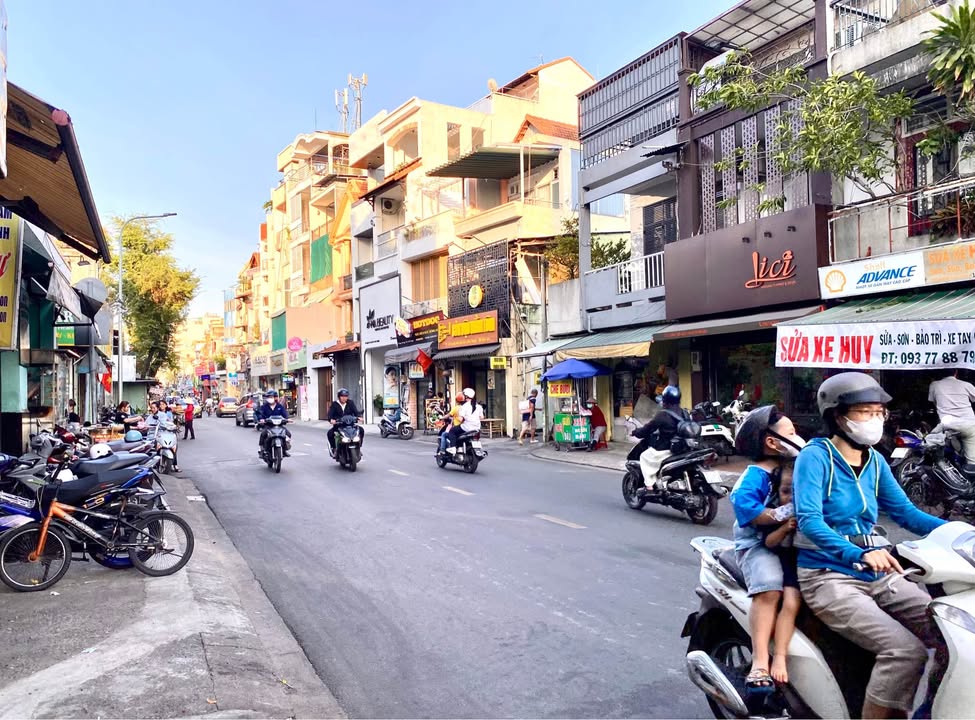 FrontHouse Đặng Văn Ngữ 98m² giá 17 tỷ - Kinh doanh sầm uất!