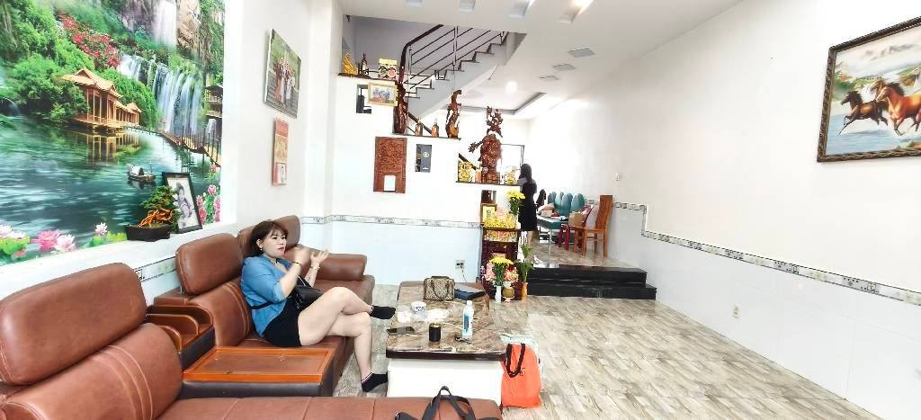 Nhà 3 tầng Đông Thạnh Hóc Môn 135m² giá chỉ 5 tỷ - Chính chủ bán gấp!