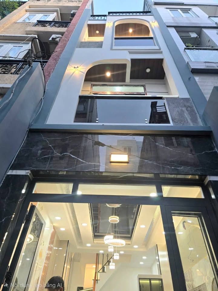 Nhà phố Đoàn Văn Bơ, Quận 4, 24m² giá 5.6 tỷ - Thiết kế hiện đại, sẵn sàng ở ngay!