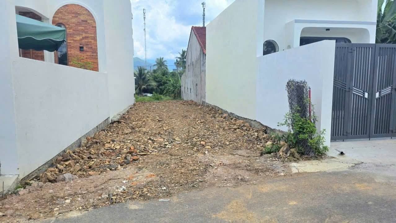 Đất nền Xã Diên Thọ, Huyện Diên Khánh, 100m² giá 1.19 tỷ - Đường nhựa thông thoáng, tiện ích đầy đủ!