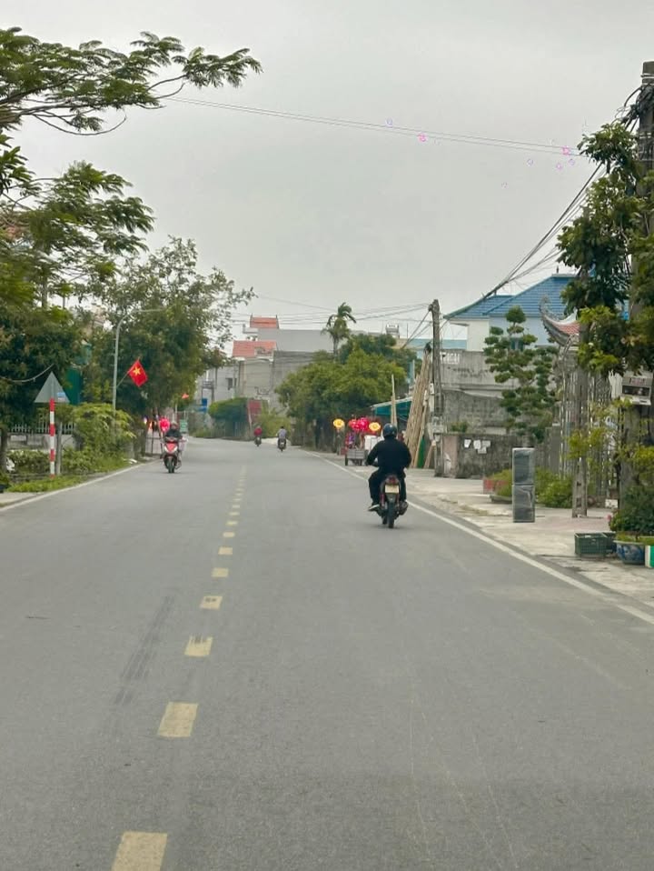 FrontHouse Trục Đường Chính Huyện Kiến Xương 172,5m² giá 1,8 tỷ - Kinh doanh sầm uất!