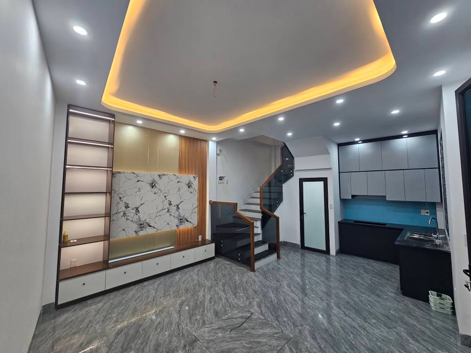 Nhà đẹp Trần Lãm, Thái Bình 35m² giá 2 tỷ - Thiết kế hiện đại, ở ngay!