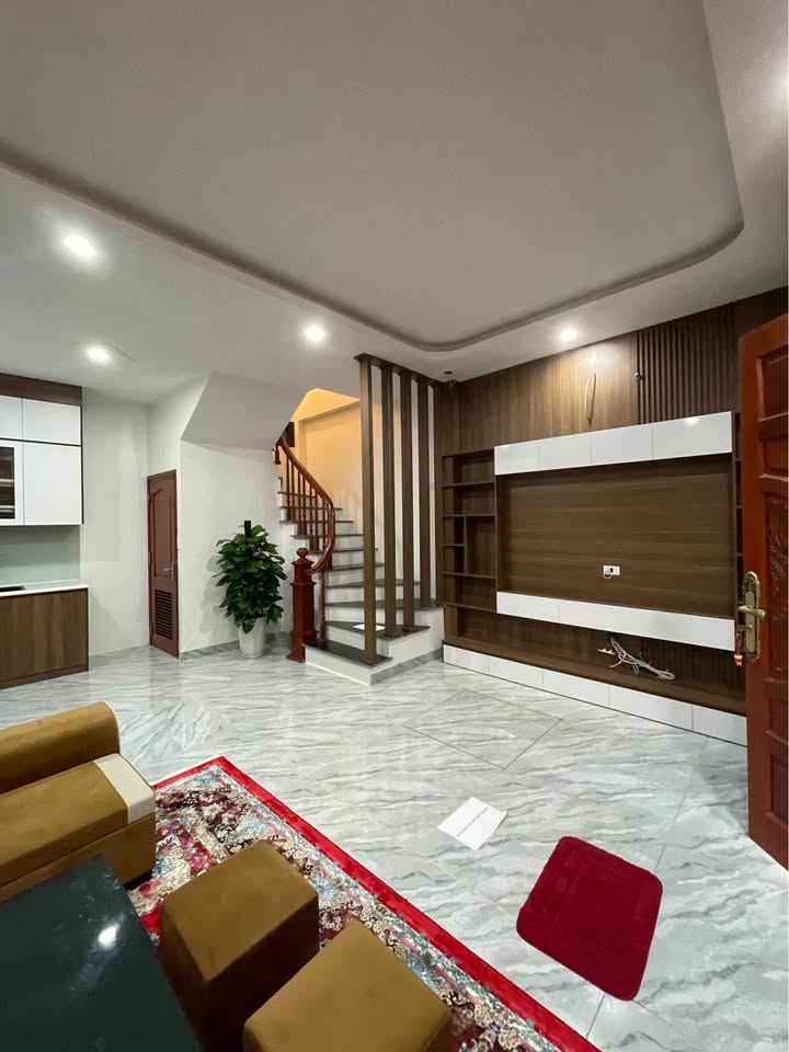 Nhà phố Phan Kế Bính-Đào Tấn 45m² giá 16.3 tỷ - Sẵn sàng ở ngay!