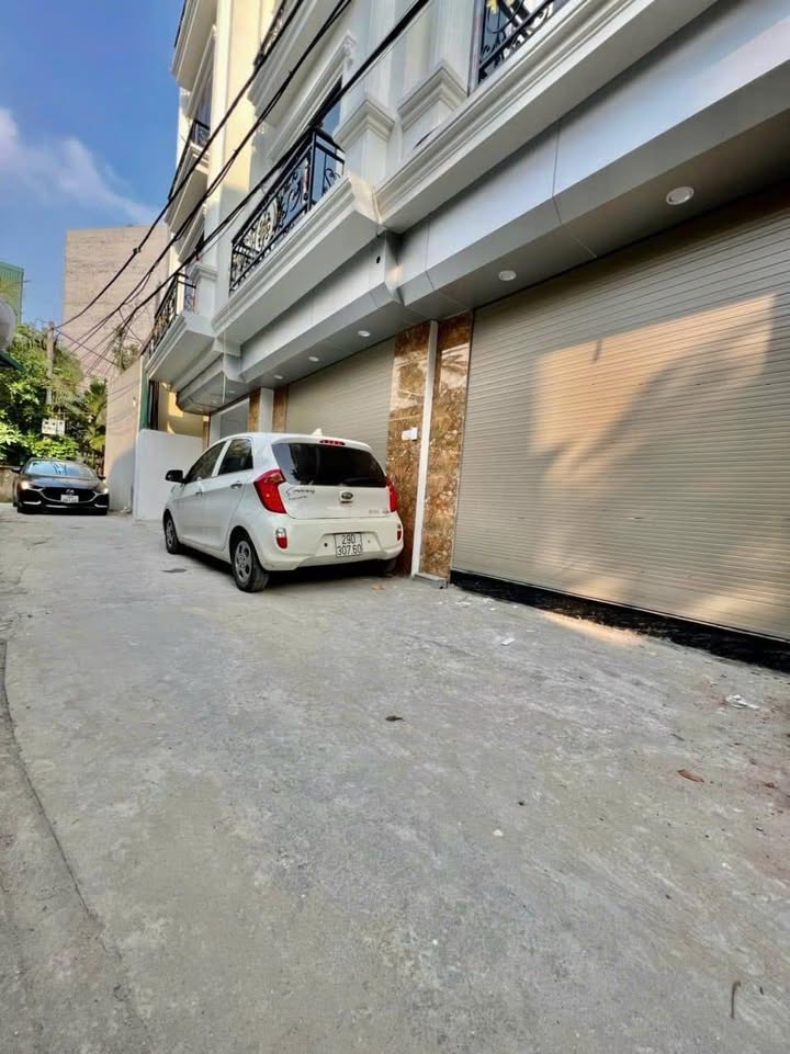 Townhouse đẹp Nhổn 40m² giá 5 tỷ - Sẵn sàng đón Tết!