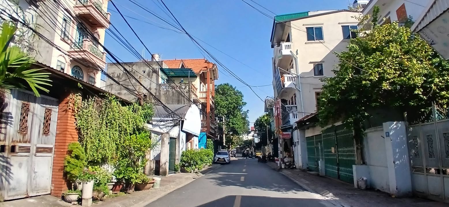 Đất đẹp Việt Hưng Long Biên 90m² giá 13 tỷ - Kinh doanh thuận lợi