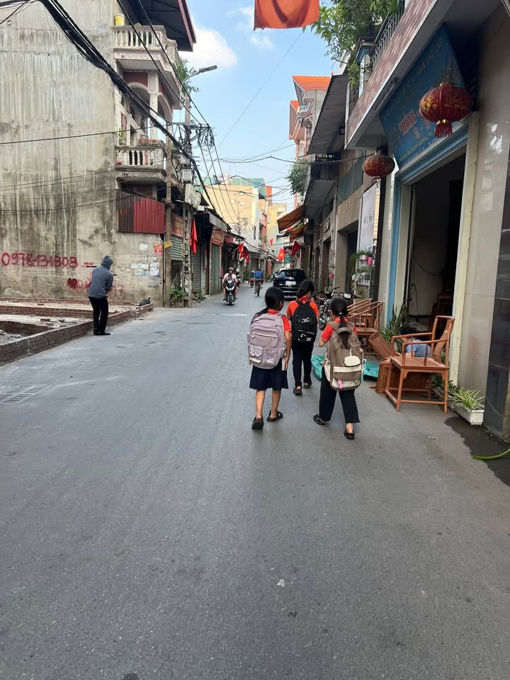 Lô góc FrontHouse Nguyễn Văn Cừ 42.8m² giá 3 tỷ - Kinh doanh đắc địa!