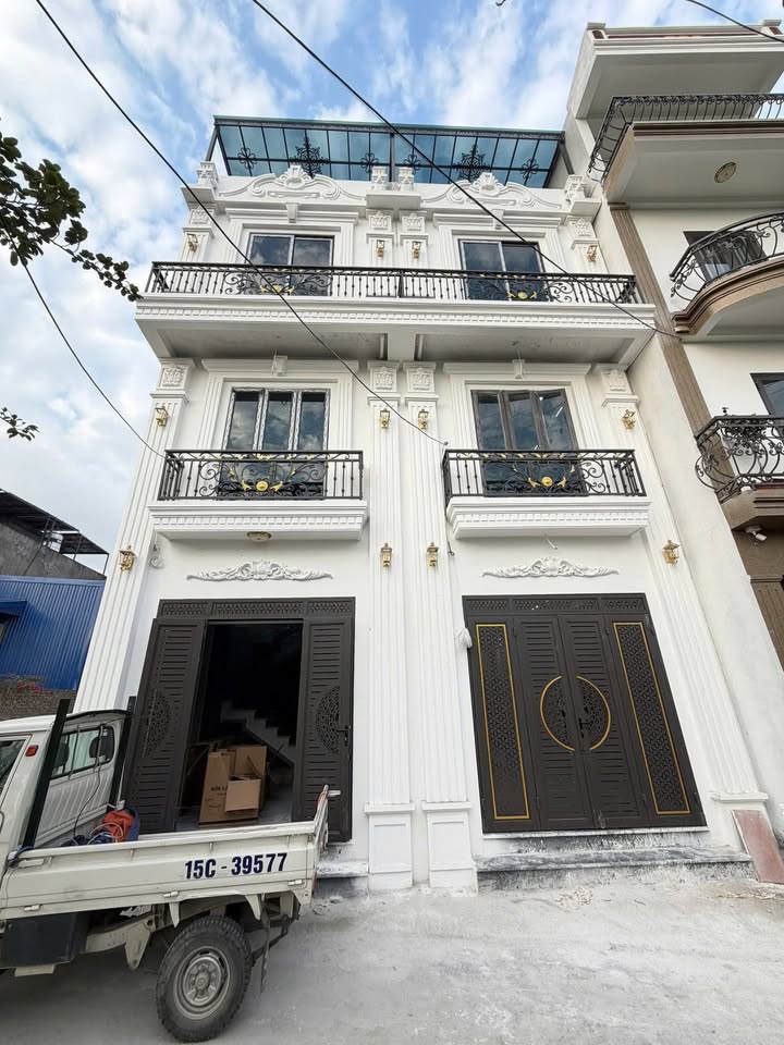 Townhouse Hoàng Thế Trung 43m² giá 3.5 tỷ - Sẵn sàng vào ở ngay!