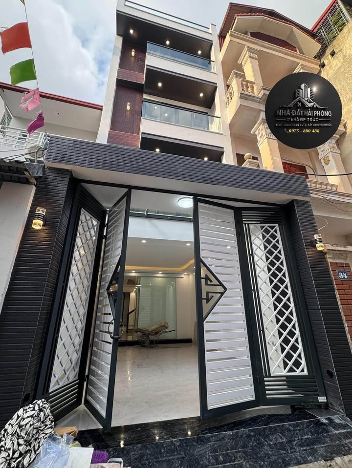 Nhà đẹp 5 tầng tại đường Hồ Sen, Quận Lê Chân, 66m² - Giá 7 tỷ - Chính chủ bán gấp!