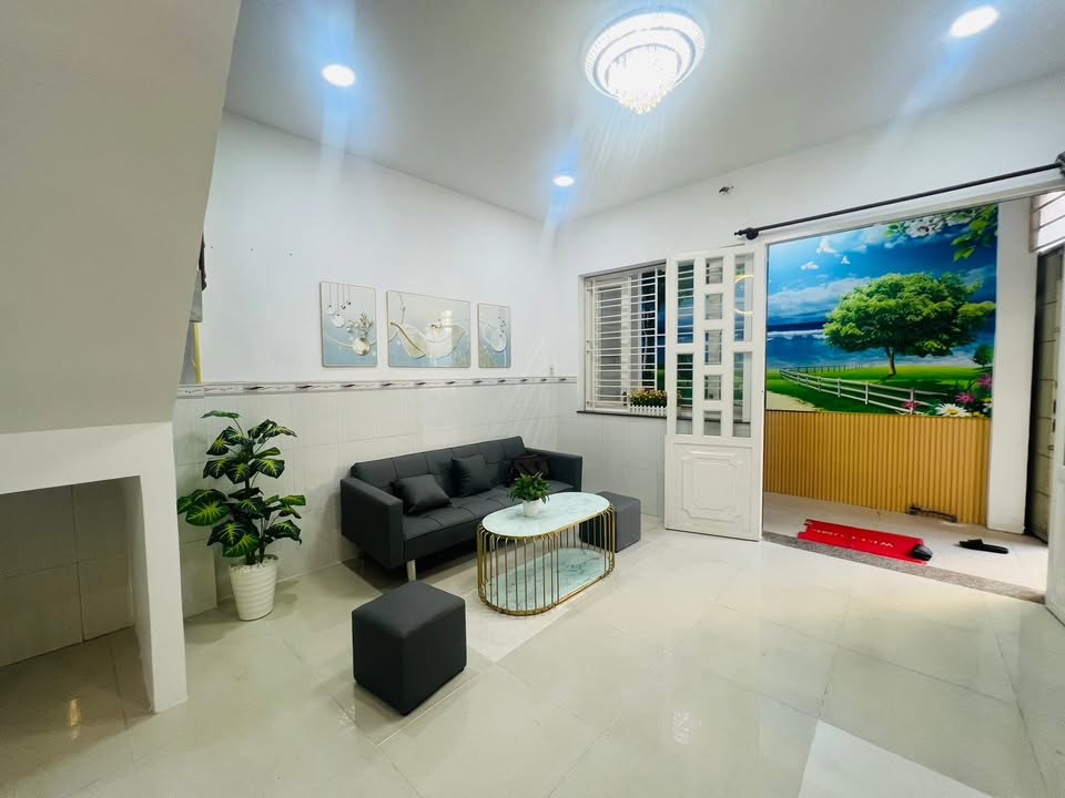Nhà riêng Tân Phú 37m² giá 4.23 tỷ - Full nội thất, gần Đầm Sen!