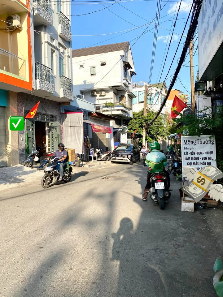 FrontHouse Hẻm Kinh Doanh Phường 5 Quận Gò Vấp 100m² giá 12 tỷ - Đầu tư sinh lời ngay!