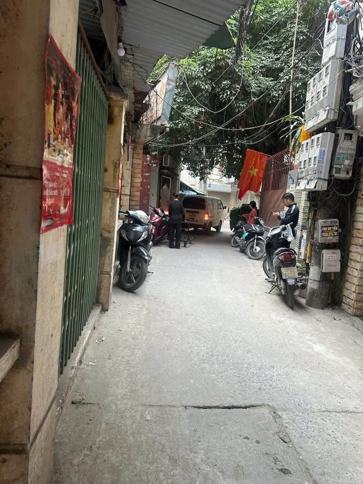 FrontHouse Phường Thanh Xuân Bắc 100m² giá 25 tỷ - Mặt ngõ ô tô, kinh doanh tuyệt vời!