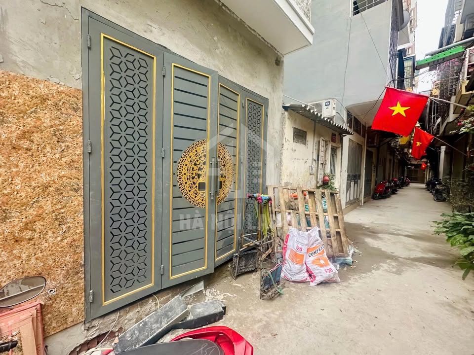 Nhà phố Phú Diễn, 39m² giá thỏa thuận - Thiết kế hiện đại, ô tô đỗ cửa!