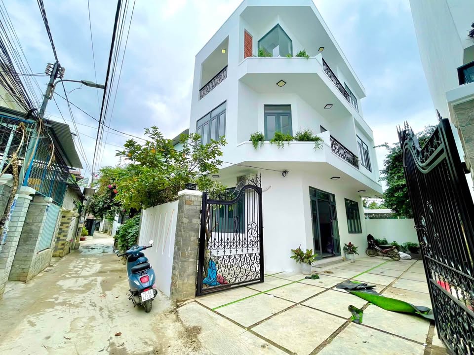 Nhà 3 Tầng Đẹp Ngay Đường Cầu Dứa Phú Nông 119m² giá 5.19 tỷ - Sổ đỏ chính chủ!