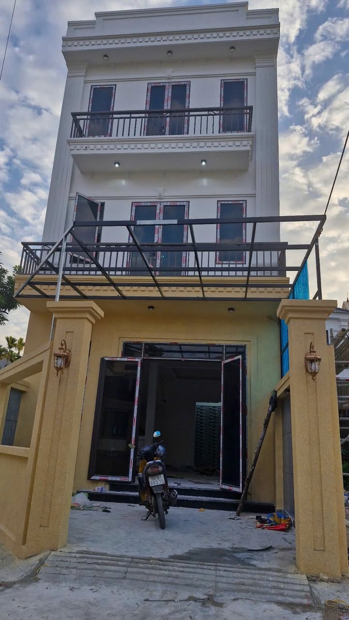 Nhà 3 tầng mới xây tại Đào Yêu, Hải Phòng 75m² giá 2.75 tỷ - Ô tô đỗ cửa