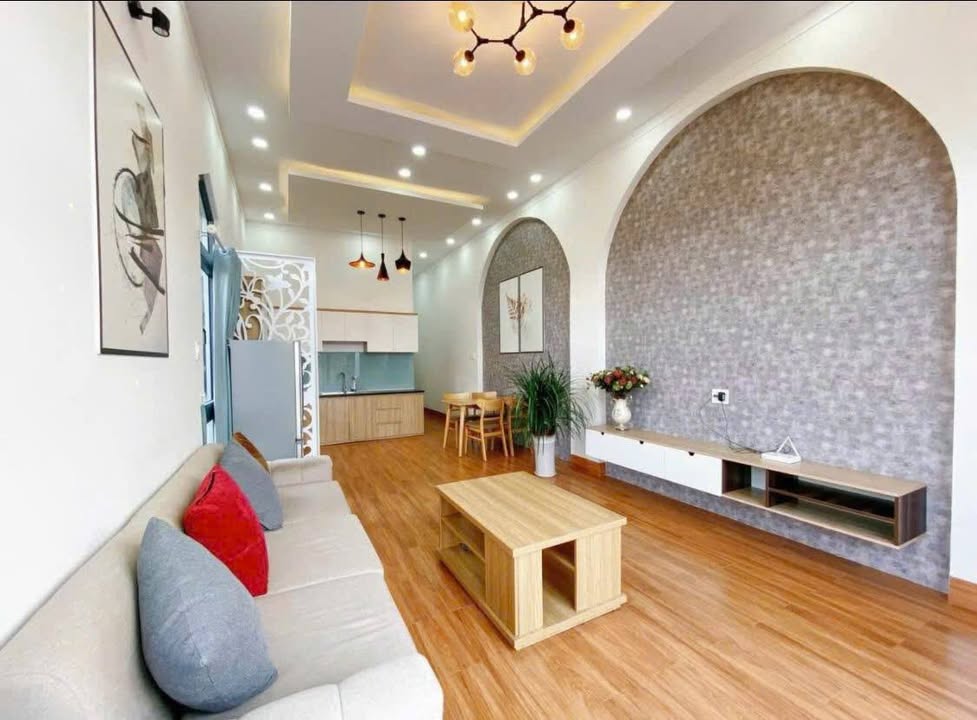 Nhà đẹp hẻm cấp 1 TL8, xã Ea KNuec, 120m² giá 1.95 tỷ - Sẵn sàng vào ở!