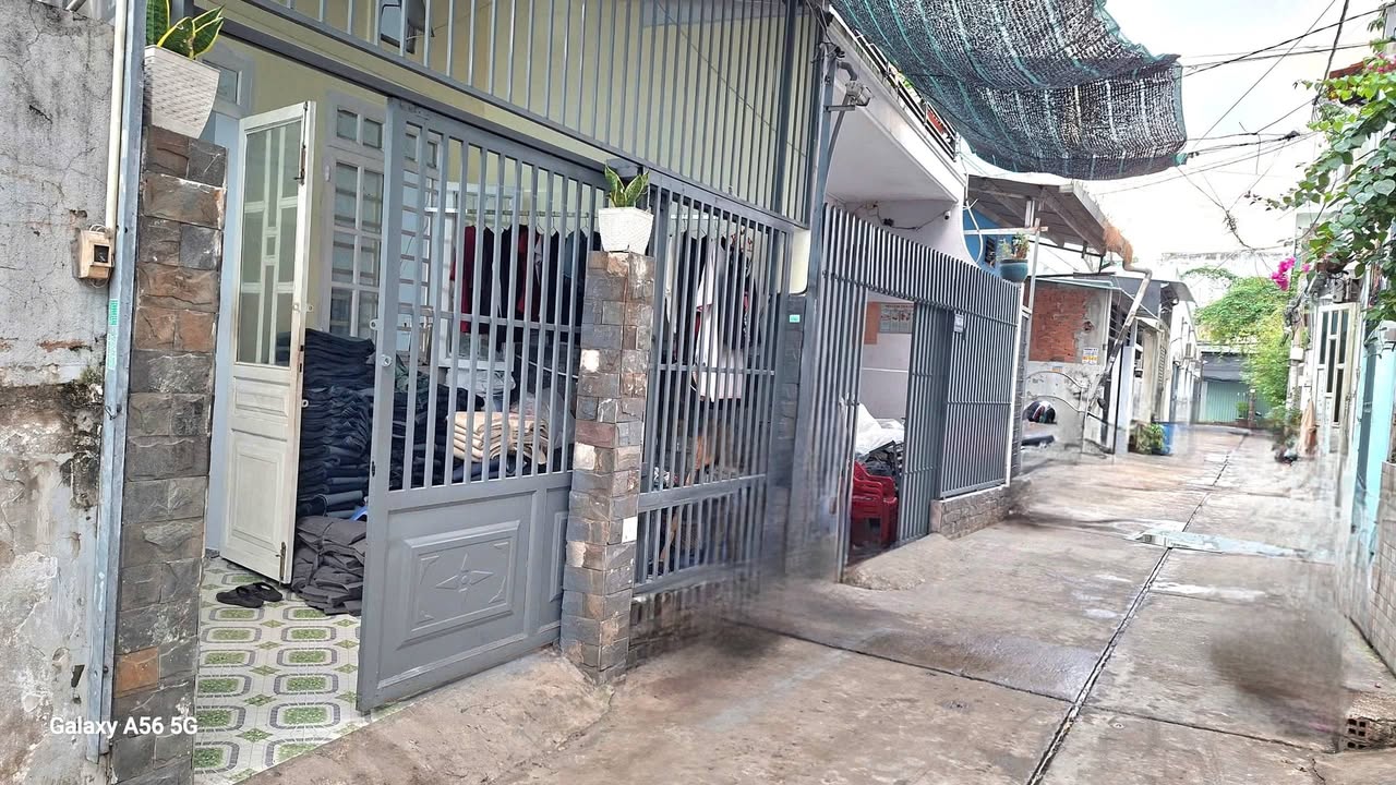 Nhà hẻm xe hơi Hương lộ 2, 64m² giá 4 tỷ - Sổ hồng chính chủ!