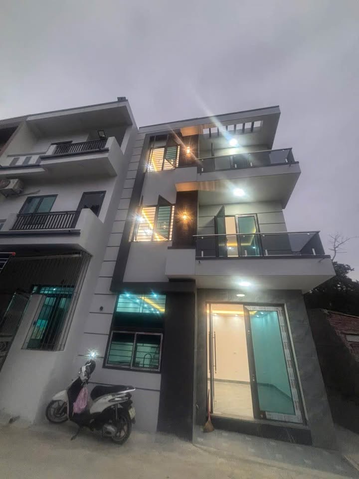 Nhà 3 tầng Tân Lập Hạ Long 61m² giá 2.3 tỷ - Thương lượng ngay!