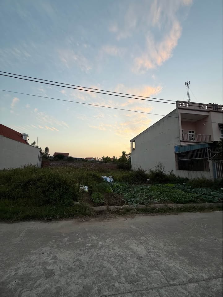 Đất nền Huyện Quảng Yên 130m² giá 1.3 tỷ - Sổ hồng chính chủ!