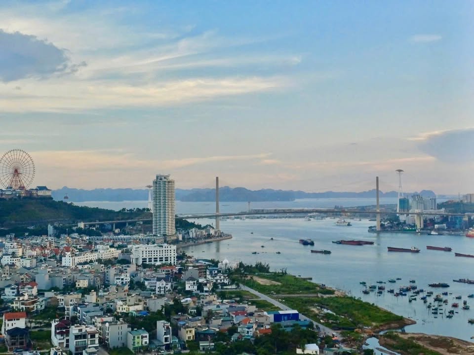 Căn hộ chung cư Ruby Hạ Long 74m² giá 2.4 tỷ - Bán gấp, nhận nhà ngay!