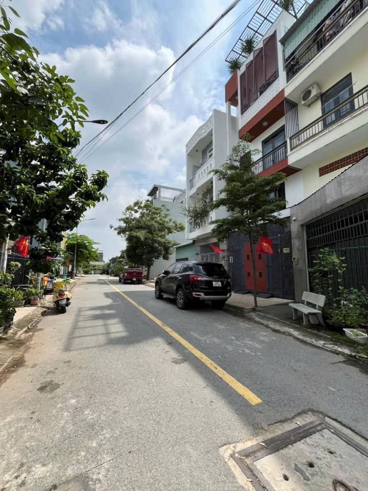 Đất nền An Phú Đông, Q12 - 62m² giá 3.9 tỷ - Sổ đỏ chính chủ!