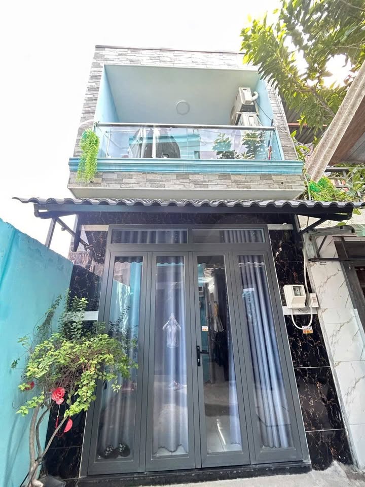 Nhà 2 tầng Hóc Môn 38m² giá 1.45 tỷ - Chính chủ bán gấp!