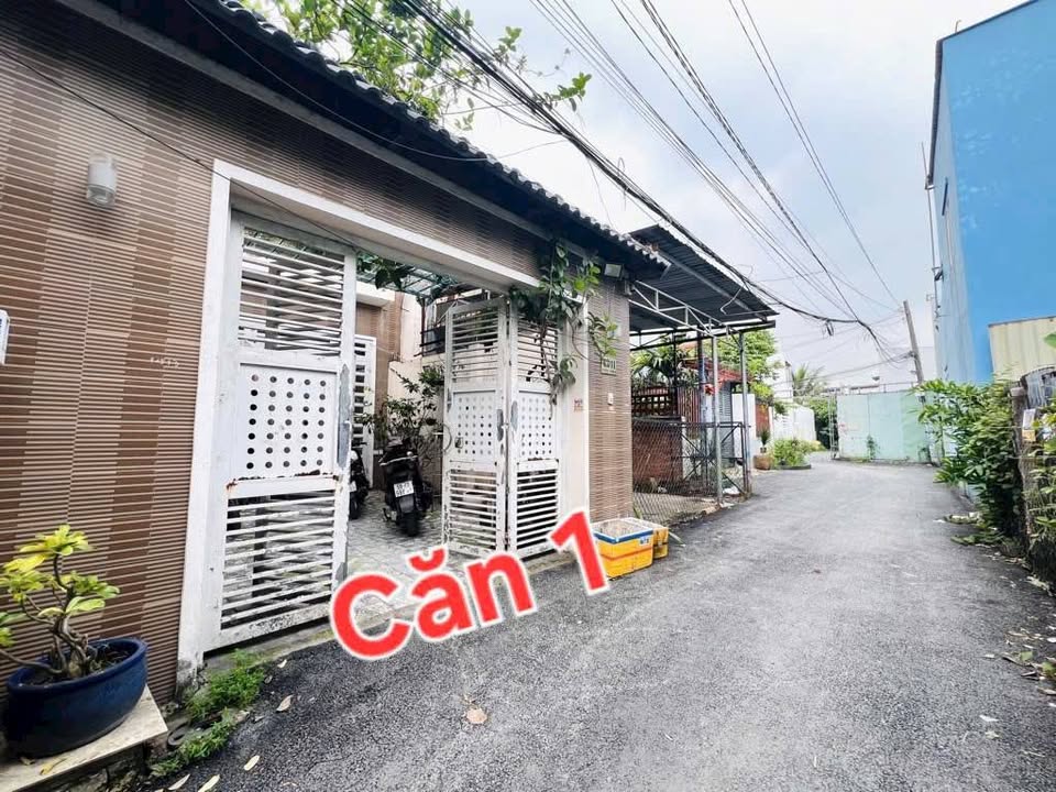 Nhà riêng Hóc Môn 257m² giá 6.3 tỷ - Sổ đỏ chính chủ, xe hơi vào nhà!